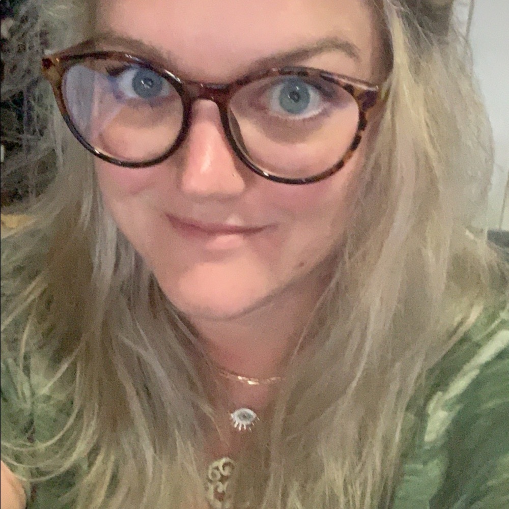 Meet your Posher, Chelsi